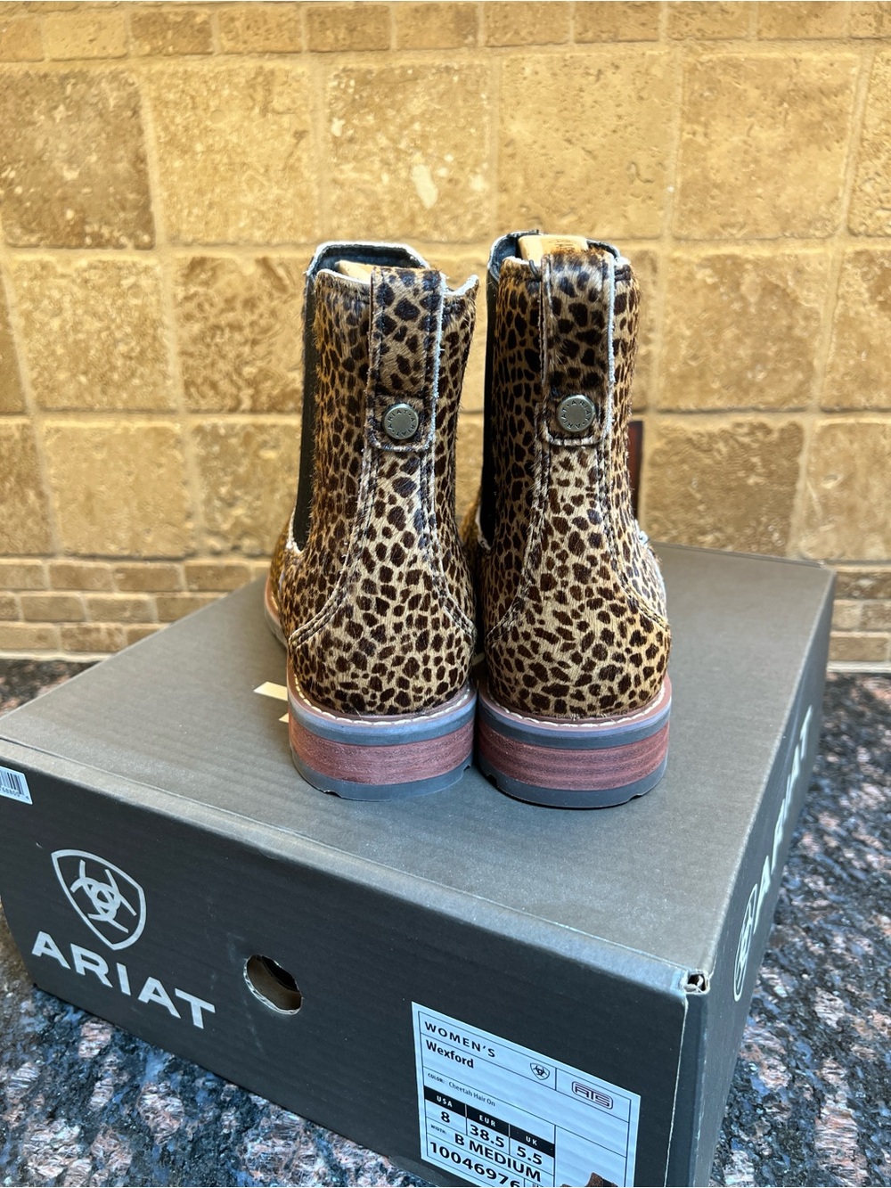 NWT Ariat Wexford Leopard Print Boots - Picture 3 of 10